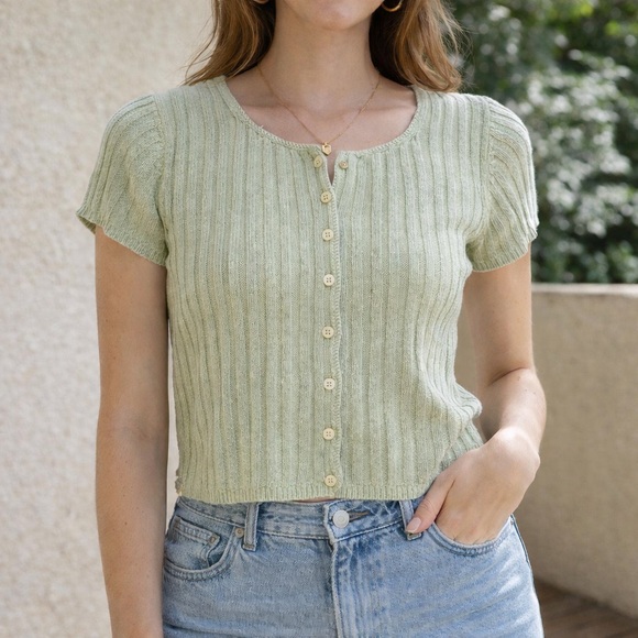 Vintage Y2K Sage Green Ribbed Knit Button-Up Top - Picture 6 of 6